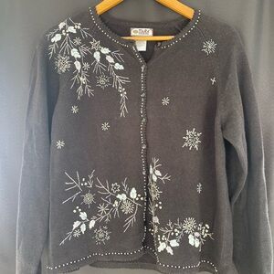 Vtg Women’s winter embroidered beaded cardigan
